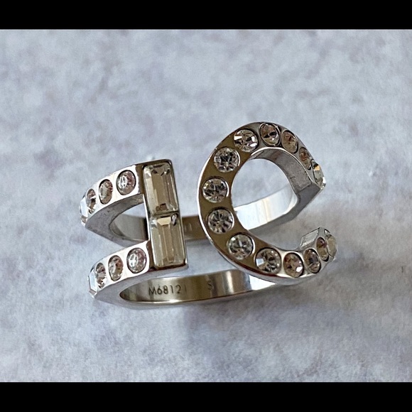 Louis Vuitton Serrure Strass Ring Silver sz Small - Picture 7 of 9
